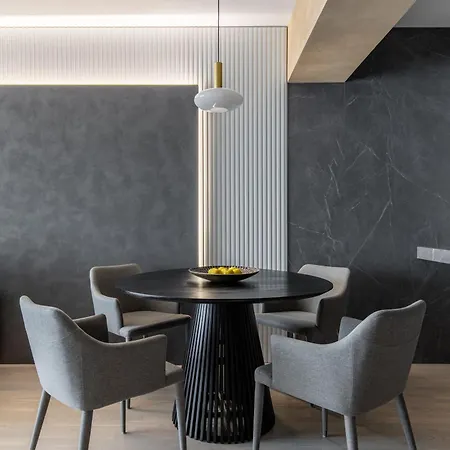 Urbanstay - Prime Location Designer Apartment