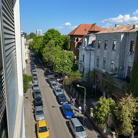 Urbanstay - Prime Location Designer דירה בוקרשט