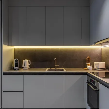 Urbanstay - Prime Location Designer *