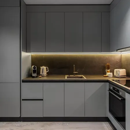 Urbanstay - Prime Location Designer Apartment