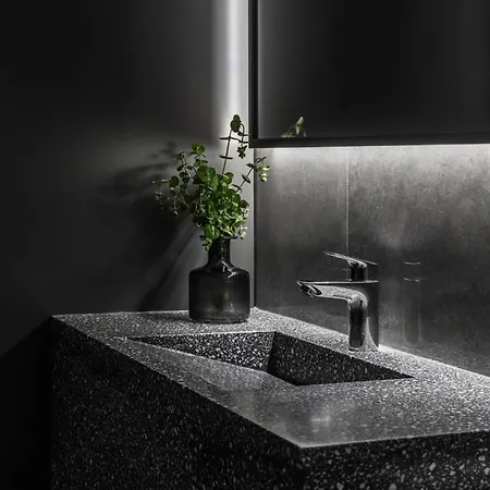 Urbanstay - Prime Location Designer