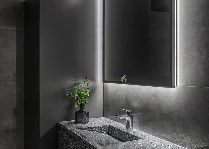 Urbanstay - Prime Location Designer *