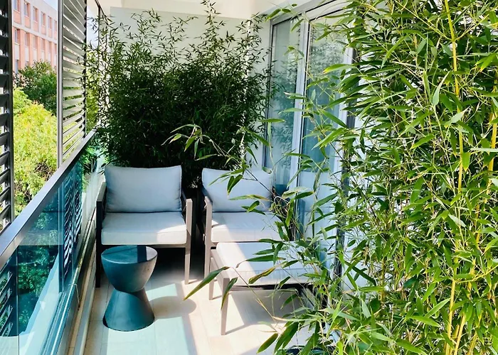 Urbanstay - Prime Location Designer Apartamento